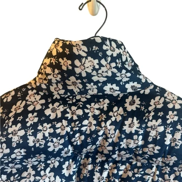 Akaiv Cropped Floral Puffer Jacket Size Large Navy Blue Cream Pockets Full Zip - Picture 6 of 14